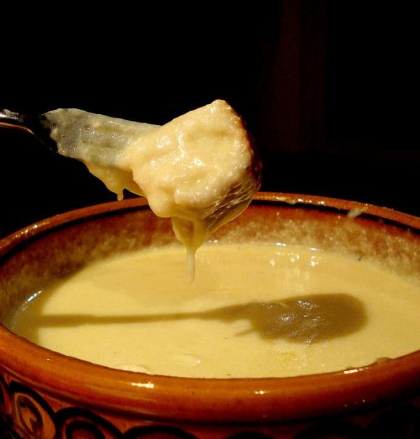 faire une fondue savoyarde avec du pain rassi