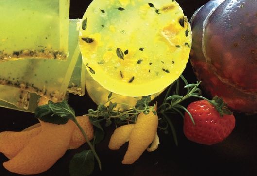 fabriquer ses savons naturel maison avec ingrédients du jardin