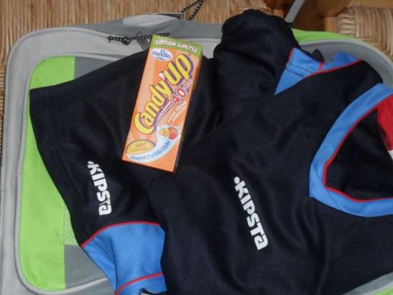 Mettre une petite brique de lait dans les affaires de sport des enfants