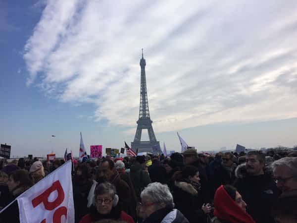 Manifestation des femmes contre Trump à Paris