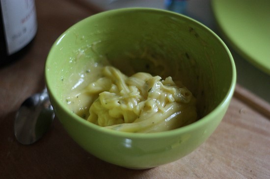 masque apaisant à la mayonnaise