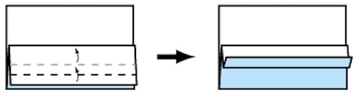 Quatrième étape de pliage de l'enveloppe en origami.