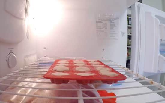 Mettez les friandises au congélo