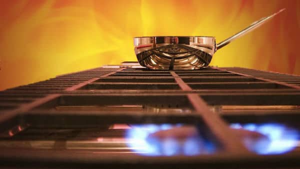 une casserole en train de chauffer