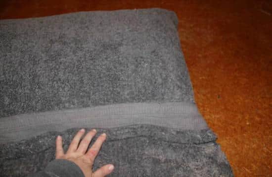 Comment faire un drap de plage avec un oreiller intégré ?