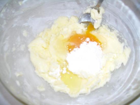 farine sucre oeufs et eau pour faire des beignets