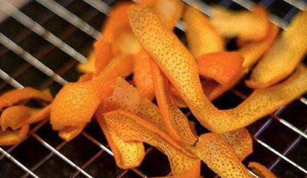 Comment réutiliser les épluchures d'oranges