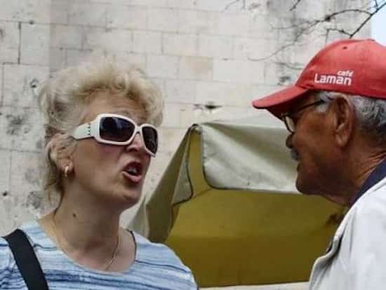 Essayez de rester neutre et de ne pas défendre vos points de vue à tout prix.