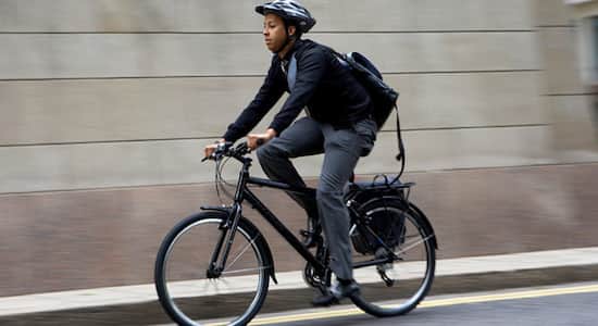 Essayez de réduire votre durée de trajet au travail pour être plus heureux.