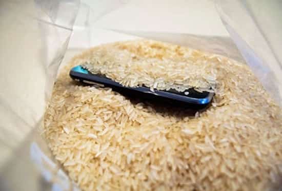 faire sécher portable mouillé dans du riz