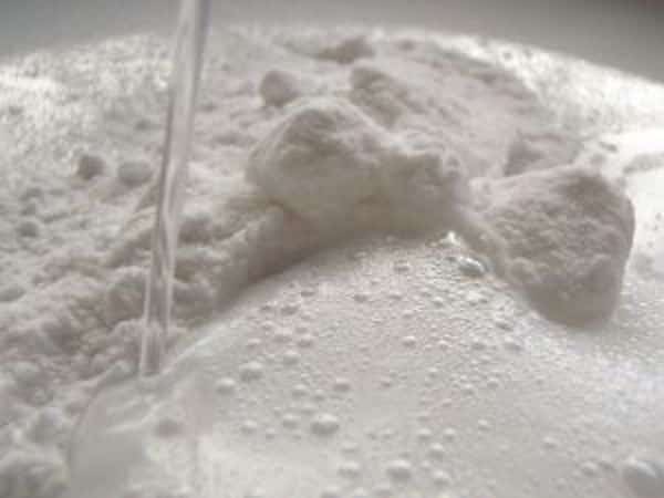 gargarisme de bicabonate pour soulager les maux de gorge