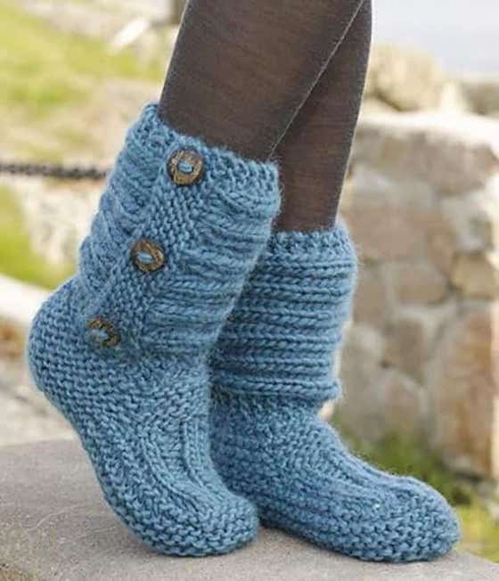 modèle de pantoufles tricotées main en laine