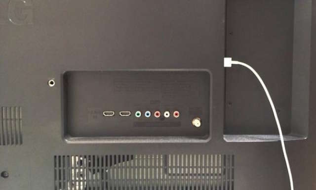 Comment recharger smartphones via usb TV quand on l'a oublié