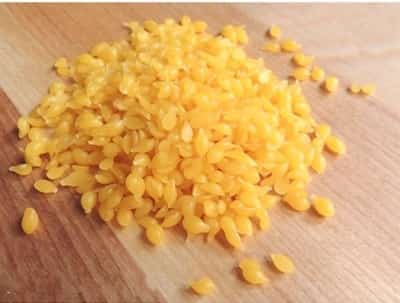 cire d'abeille recette baume à lèvres maison