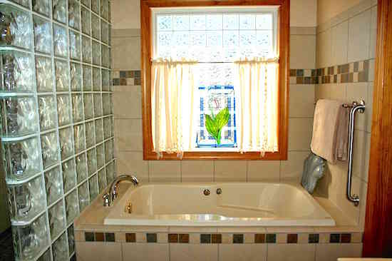 Il faut laver le carrelage tous les ans