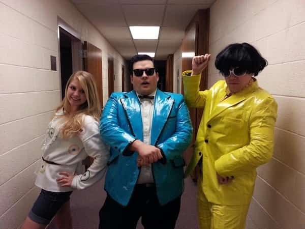 Avec le ruban multi-usage ou duct tape, vous pouvez fabriquer de super déguisements.