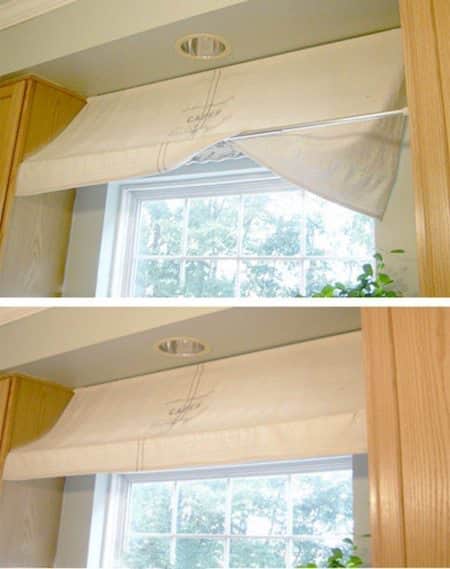 Utilisez les tringles extensibles pour décorez la fenêtre de votre cuisine