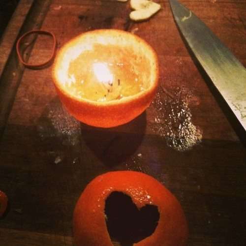 Faire une bougie avec une peau d'orange