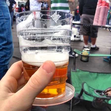 Verre à bière rétractable facile à transporter