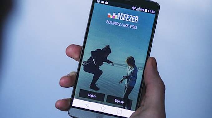 Écouter de la Musique Gratuite et Légale sur Internet et sur votre Mobile avec Deezer.