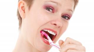 Bien se brosser les dents pour avoir une bonne hygiène dentaire.