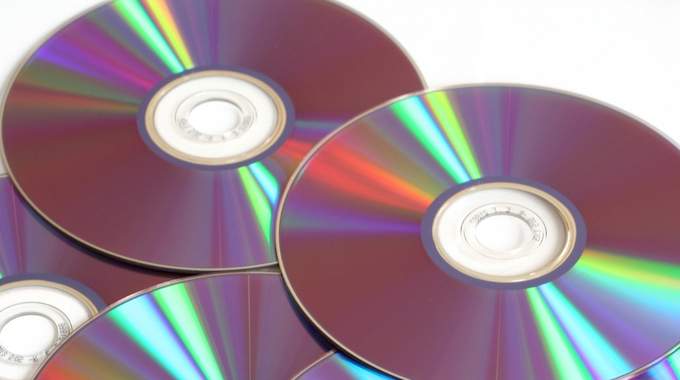 3 Astuces Ludiques pour Recycler des CD Usagés.