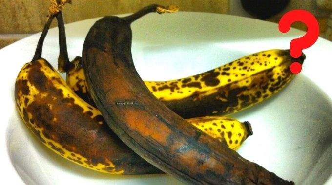 Peut-On Manger une Banane Noire Qui est Trop Mûre ?