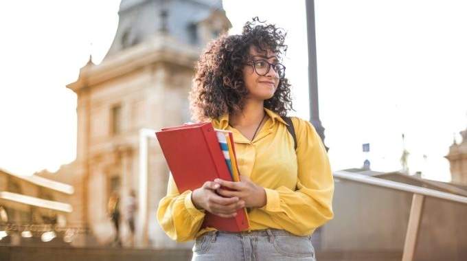 Étudiant ? Pourquoi les Logements CROUS peuvent-être une Solution ?