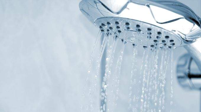 Un mitigeur thermostatique bain douche pour économiser.