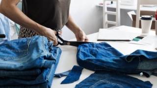 Short en Jeans Pas Cher ou Comment Redonner du Peps à son Vieux Jeans 
