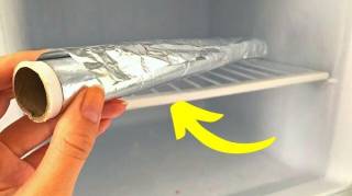 Pourquoi Faut-il Mettre du Papier Aluminium Dans le Congélateur  L'Astuce Méconnue