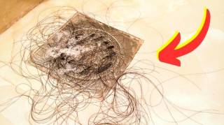 Comment Enlever les Cheveux (et les Poils) du Drain de la Douche 