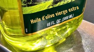 L'Astuce pour Conserver l'Huile d'Olive Pendant des Années