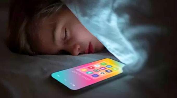 Puis-je Dormir Près de mon Téléphone Sans Prendre de Risque ?