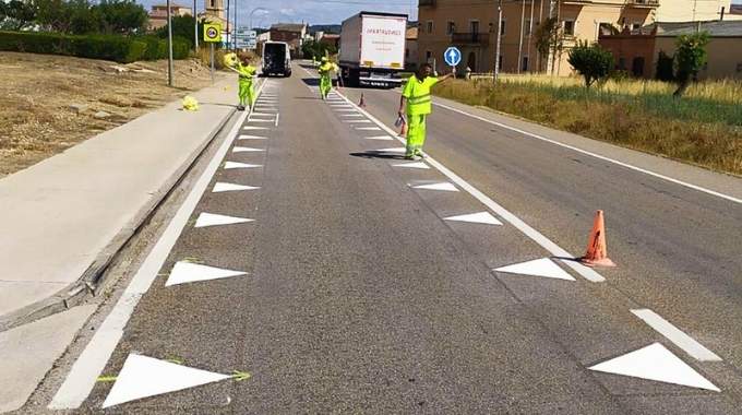 "Dents du dragon" : Ce Nouveau Marquage au Sol va Étonner tous les Conducteurs.