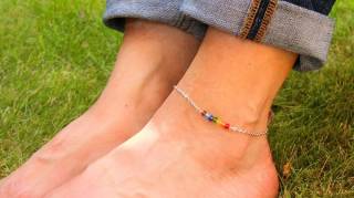 La Plupart des Gens Ne Connaissent Pas la Signification du Port d'un Bracelet à la Cheville