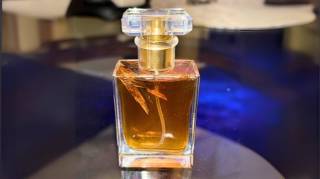 Comment Fabriquer son Parfum Soi-Même : Ma Recette Facile et Naturelle