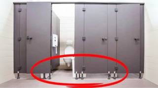 Les Raisons pour Lesquelles les Portes des Toilettes Publiques Ne Touchent Pas le Sol
