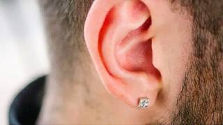 La Plupart des Gens Ne Connaissent Pas la Signification de la Boucle d’Oreille chez les Hommes