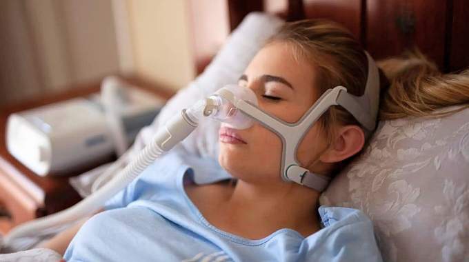 Apnée du sommeil : ces signaux insolites qui doivent absolument vous alerter (autres que les ronflements)