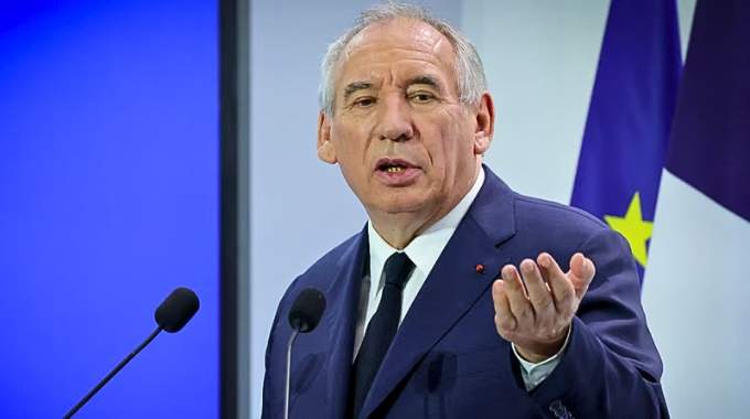 François Bayrou veut supprimer 2 jours fériés et propose ces dates