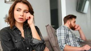 Les plus grands signes d'un faux amour chez un homme sont