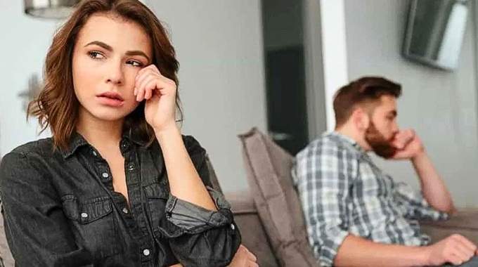 Les plus grands signes d'un faux amour chez un homme sont...