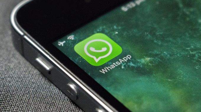 WhatsApp : activez cette option cachée pour empêcher vos amis de partager vos photos sans votre accord