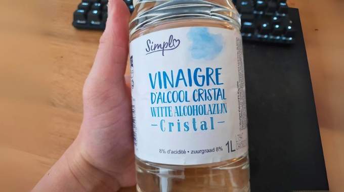 Est-ce que le vinaigre blanc se périme ? Voici combien de temps il se garde