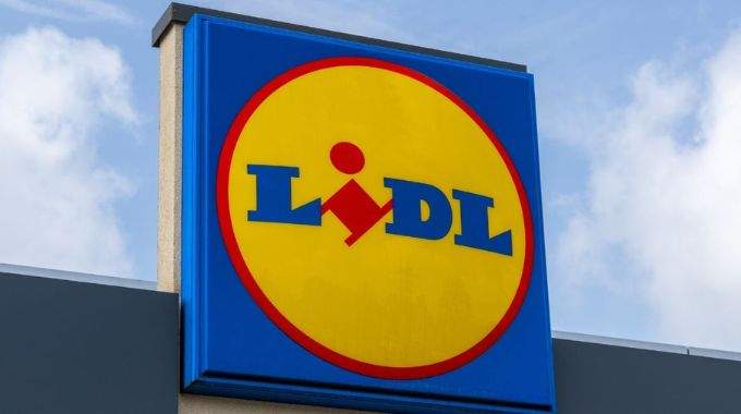 Il remarque un minuscule détail sur le logo Lidl… depuis, impossible de le regarder sans y penser