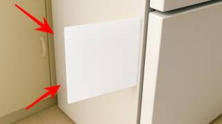 L’astuce de la feuille de papier pour vérifier l’étanchéité de la porte du frigo (et éviter les fuites d’air froid)