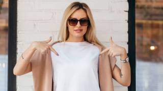 Quelle couleur de soutien gorge faut-il porter sous un haut de couleur blanche