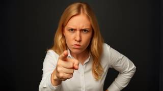 Fatiguée des retards de son mari elle écrit une lettre pour le quitter… mais la suite dépasse son imagination