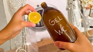Verser du gel WC dans la machine à laver (de la bonne manière) permet de réduire vos dépenses toute l’année